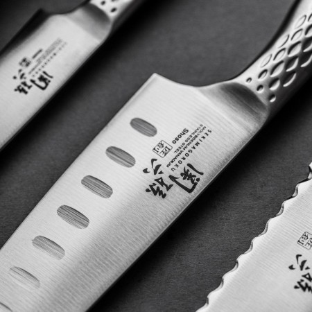 Nóż Santoku 16,5 cm KAI Seki Magaroku Shoso