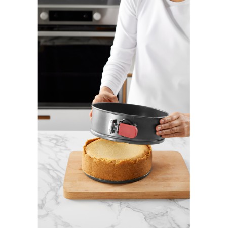 Tortownica ze stali z powłoką nieprzywierającą 24 cm Lékué